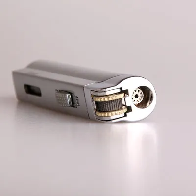 AM-228 Semicircle Boutique Strip Torch Lighter