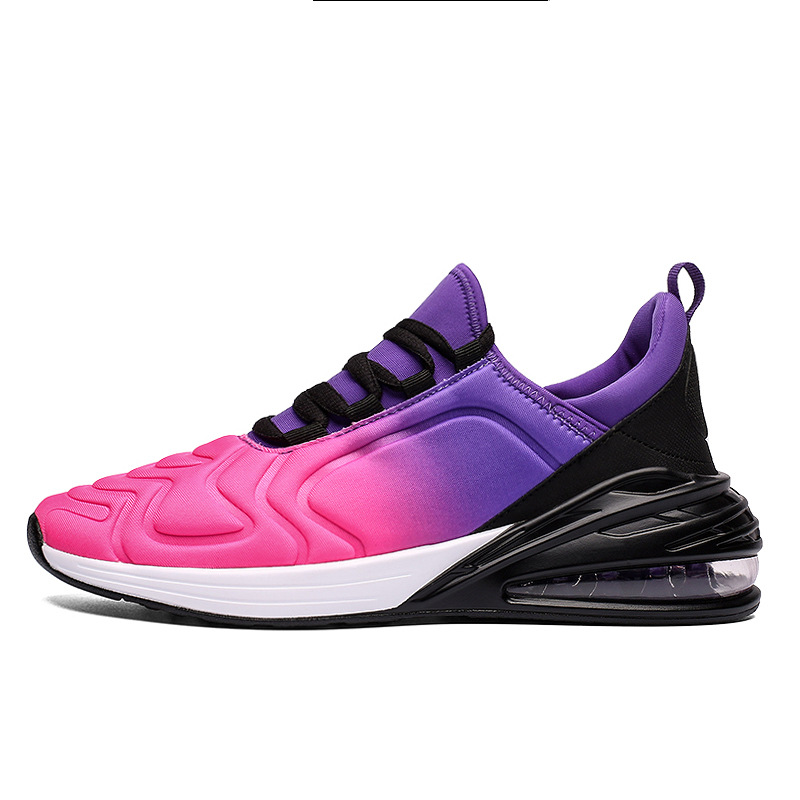 Breathable sports shoes