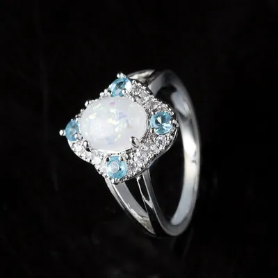 Fashion Inlaid Zircon Opal Diamond Light Blue Ring
