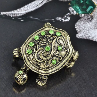 Vintage diamond brooch fashion delicate and elegant tortoise