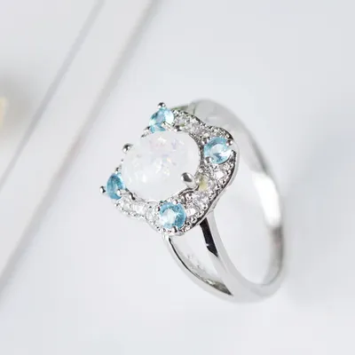 Fashion Inlaid Zircon Opal Diamond Light Blue Ring