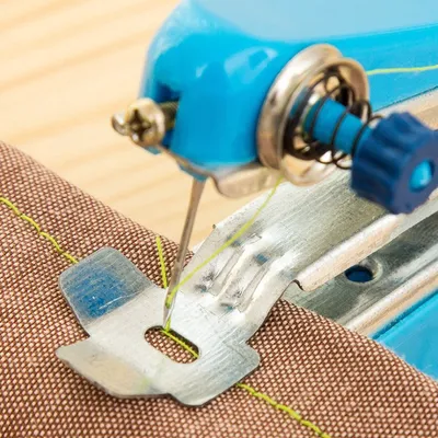 Mini Manual Sewing Machine Portable Small Sewing Machine