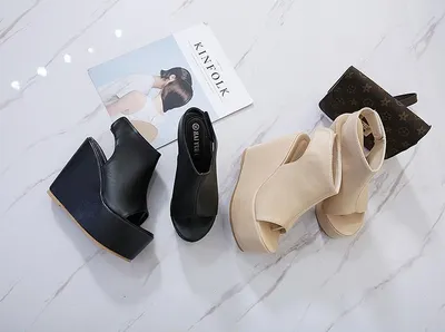 Stylish wild wedge sandals