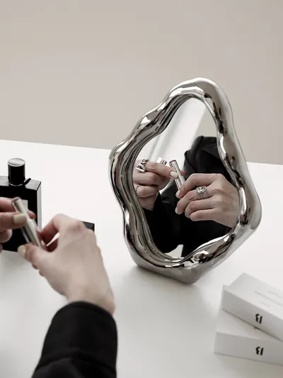 Nordic Simple Home Desktop Decorative Makeup Mirror