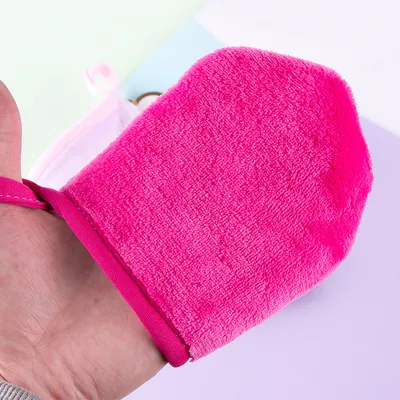 قفازات إزالة المكياج من Lazy Clean Water Microfiber