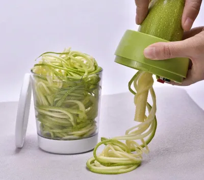 Adjustable Spiral Cutter with Container