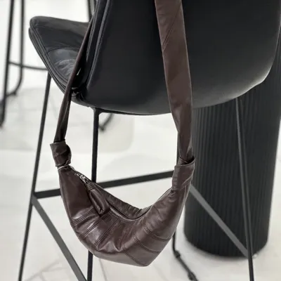 Hot-selling European And American Sheep Leather Croissant Bag For Foreign Trade, Crossbody Lazy-style Horn Bag, Vintage Genuine Leather Shoulder Crossbody Dumpling Bag