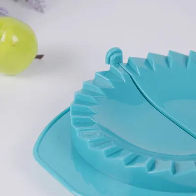 Plastic Dumpling Maker Device