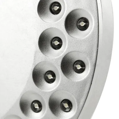 مصباح LED للفناء