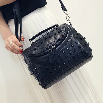 Handbag stitching sheepskin rivet pouch