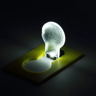 Portable LED card pocket light bulb