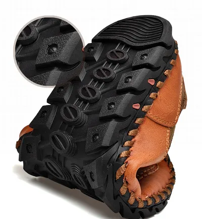 Breathable hiking shoes