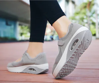 Hollow Rocking Shoes, Mother Shoes