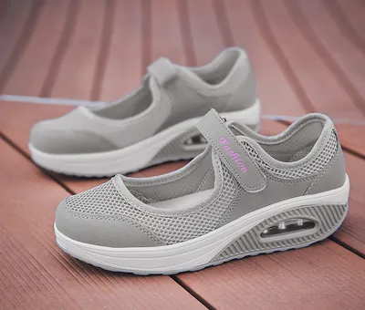 Hollow Rocking Shoes, Mother Shoes
