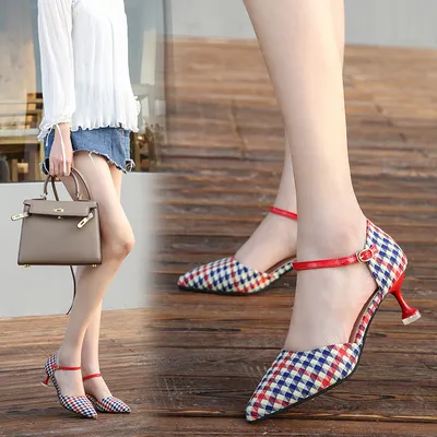 Pointed suede women's sandals