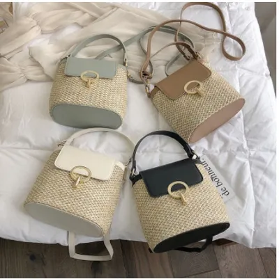 Summer new simple straw shoulder beach bag