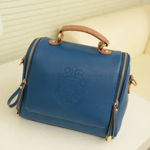 The British crown new handbag fashion handbag portable shoulder Xiekua package retro female bag wholesale