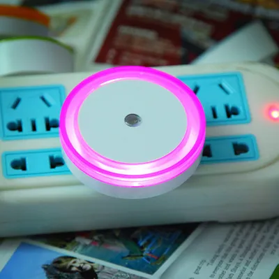 مصباح LED ليلي دائري يعمل بالاستشعار (تصميم هالة ضوئية) – منتج مبتكر مناسب للاستخدام المنزلي أو لأكشاك الأسواق الليلية.