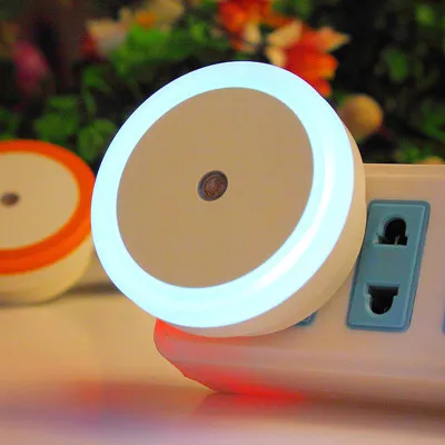 مصباح LED ليلي دائري يعمل بالاستشعار (تصميم هالة ضوئية) – منتج مبتكر مناسب للاستخدام المنزلي أو لأكشاك الأسواق الليلية.