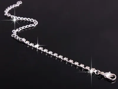 طقم مجوهرات أنيق مكون من 4 قطع مرصعة بأحجار الراين، يشمل قلادة وأقراط وخاتم وسوار، للنساء