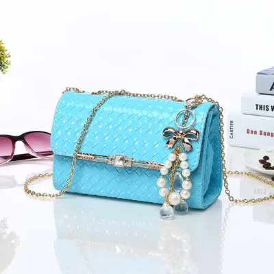 Women's bags factory direct spring and summer new chain, packet of Korean tide, fashion candy color shoulder bag