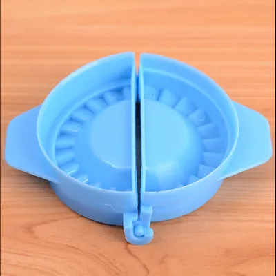 Kitchen creative manual dumplings Plastic color pinch dumplings folder home dumplings mold