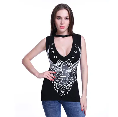 Fancyqube Summer Women's Classic Illusion Loose V Collar print Short