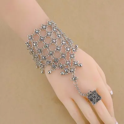 European and American fashion personality jewelry retro hollow carved multi-layered finger tassel bracelet