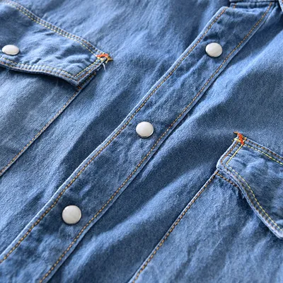 Simple Men's Long-sleeved Denim Shirt In White