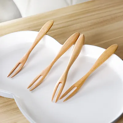 Wooden Fruit Fork Creative Cake