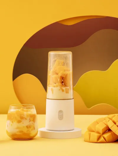 Home portable juicer household fruit automatic