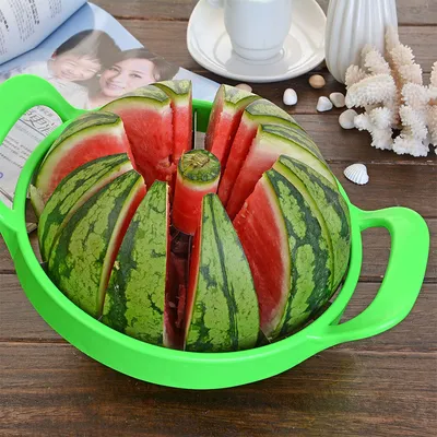 Multi-function Fruit Slicer Melon Watermelon Slicer Melon Cutter Practical Fruit Kitchen Tool