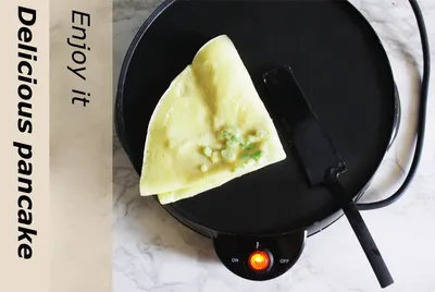 No smoking and non stick pan of pancake machine