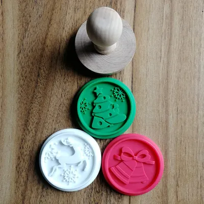 Silicone biscuit stamp with wooden handle