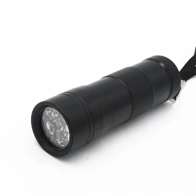 Multifunctional purple light flashlight