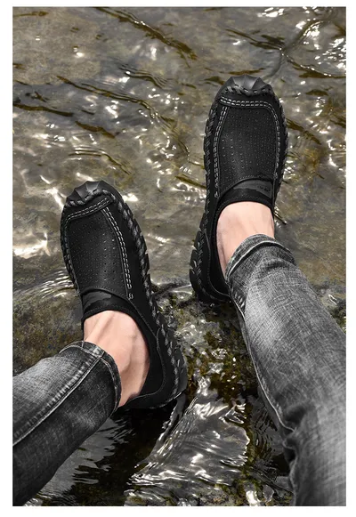 Breathable hiking shoes