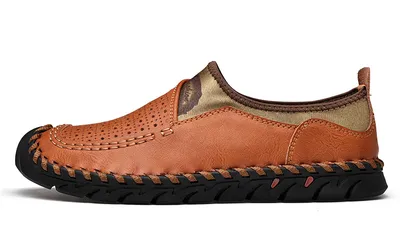 Breathable hiking shoes