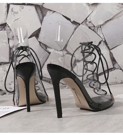 Oversized straps with transparent sandals