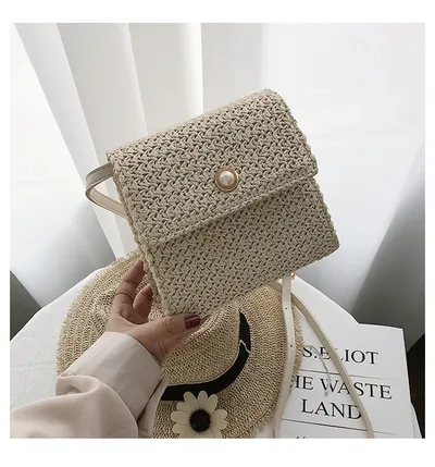 One shoulder straw bag