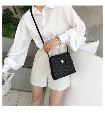 One shoulder straw bag