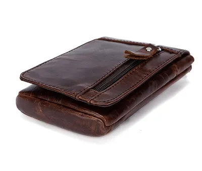 Men wear small belt bag