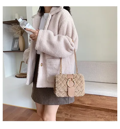 Women's diagonal shoulder bag
