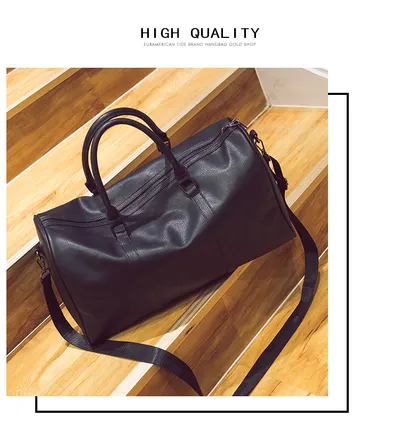 Color contrast travel bag