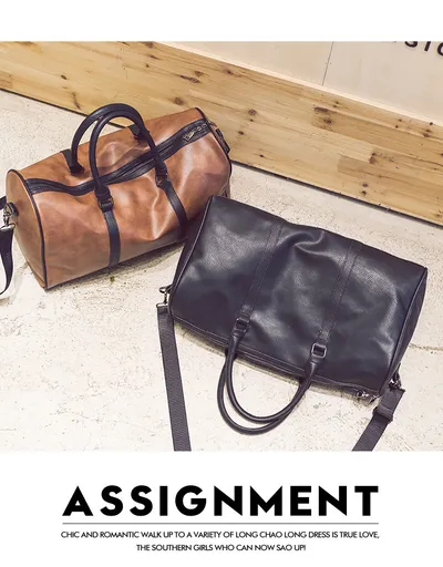 Color contrast travel bag