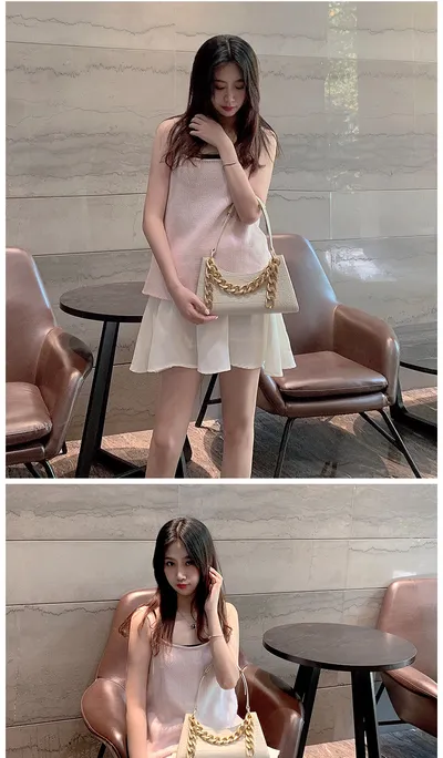 Chain leather shoulder bag
