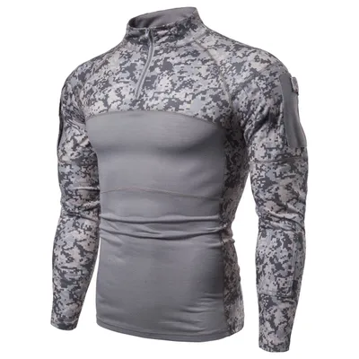 Camouflage panel zipper T-shirt