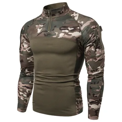 Camouflage panel zipper T-shirt