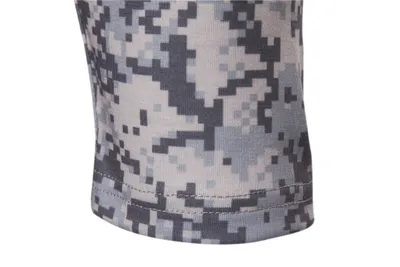 Camouflage panel zipper T-shirt