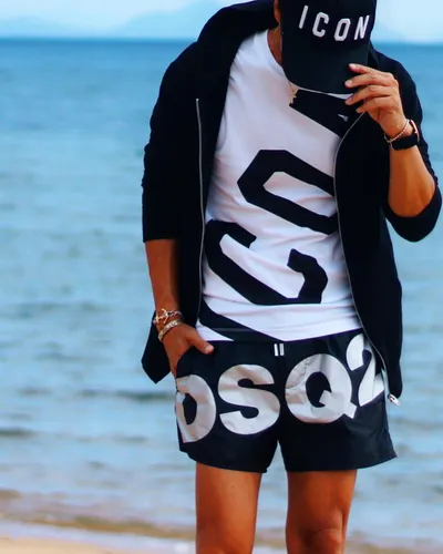 Sweat-absorbent and quick-drying three-point shorts