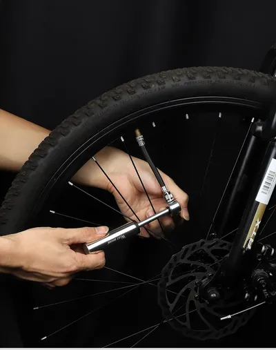 Aluminum bicycle pump
